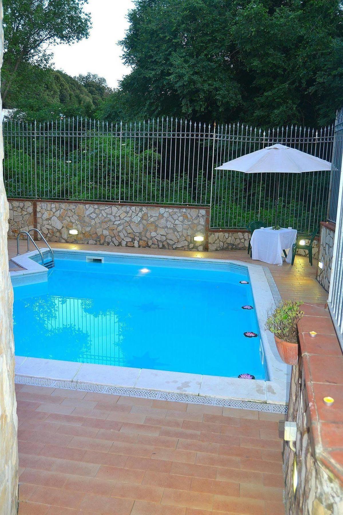 I Giardini Di Capodimonte 2 Bed & Breakfast Naples Exterior photo